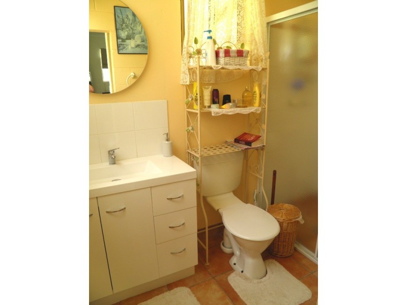 17 Milton St,, Boyne Valley QLD 4680