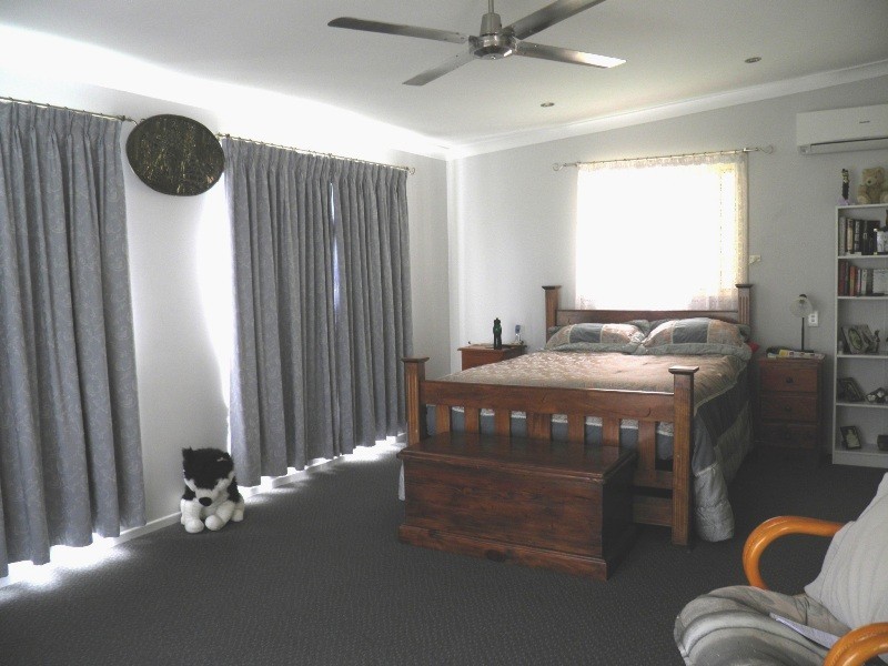 17 Milton St,, Boyne Valley QLD 4680