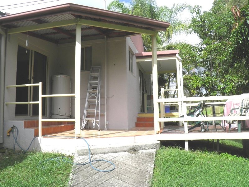 17 Milton St,, Boyne Valley QLD 4680