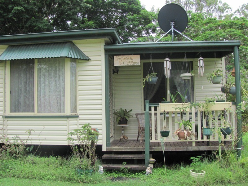 SITE 20 BOUGANVILLIA CARAVAN PARK, Calliope QLD 4680