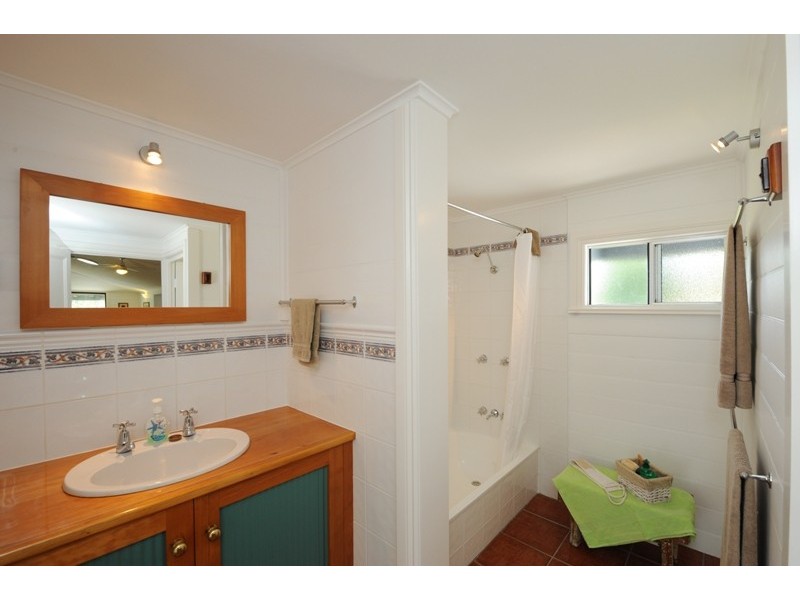 298 Old Bruce Highway, Calliope QLD 4680