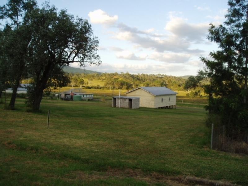 23 Pine Street,, Kalpowar QLD 4630