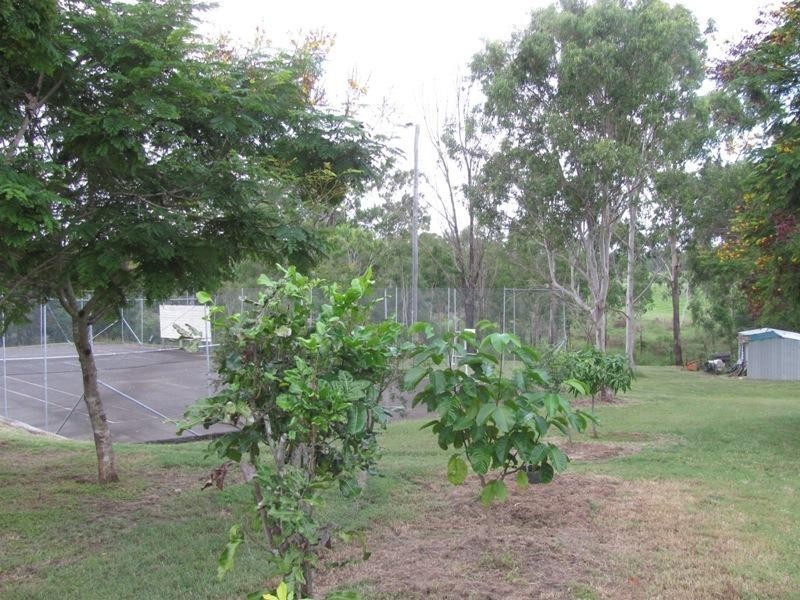 18 Langmorn Street, Raglan QLD 4697