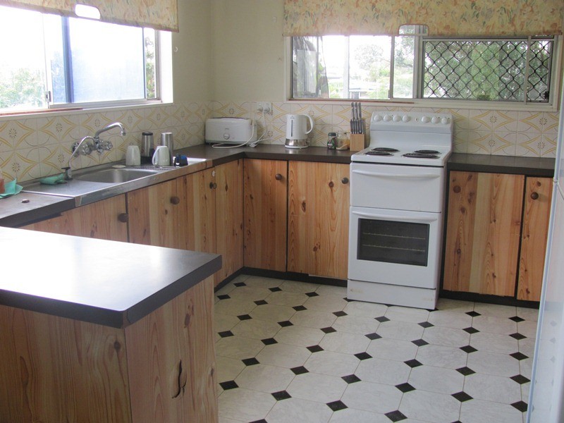 4 Streeter Street, Clinton QLD 4680