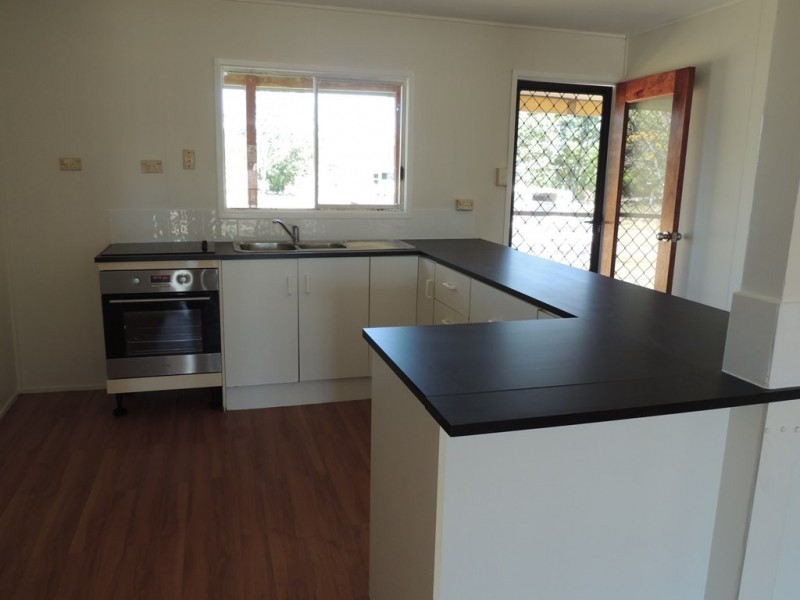 29 TUMMON STREET, Ambrose QLD 4695