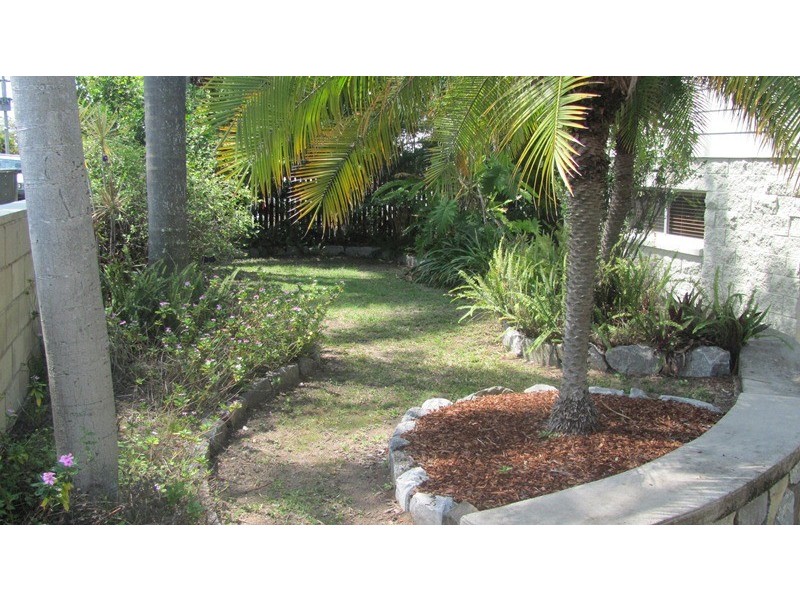 13 Clark, Clinton QLD 4680