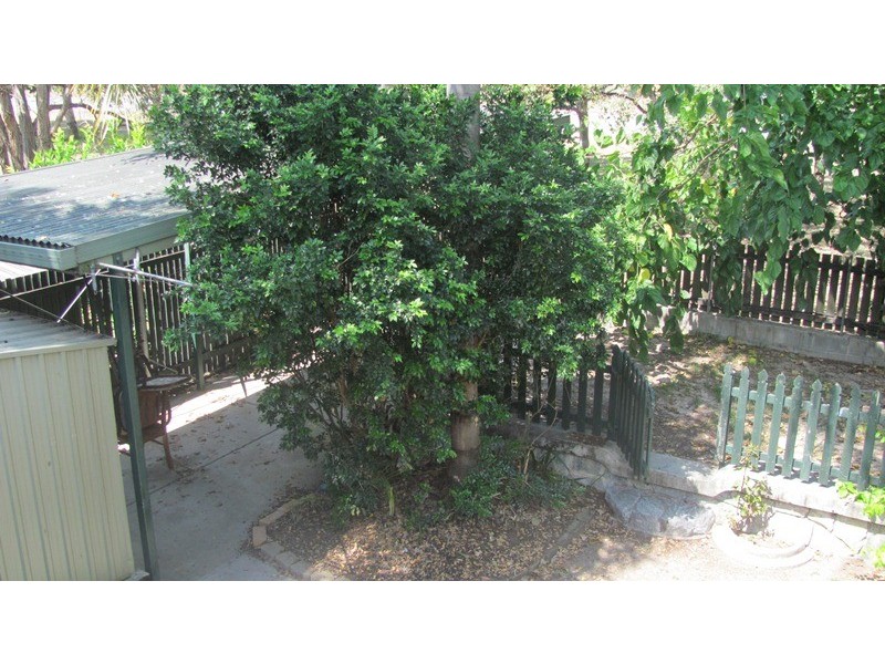 13 Clark, Clinton QLD 4680