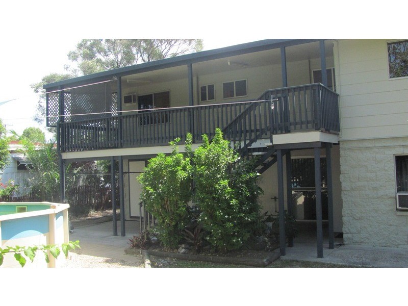 13 Clark, Clinton QLD 4680