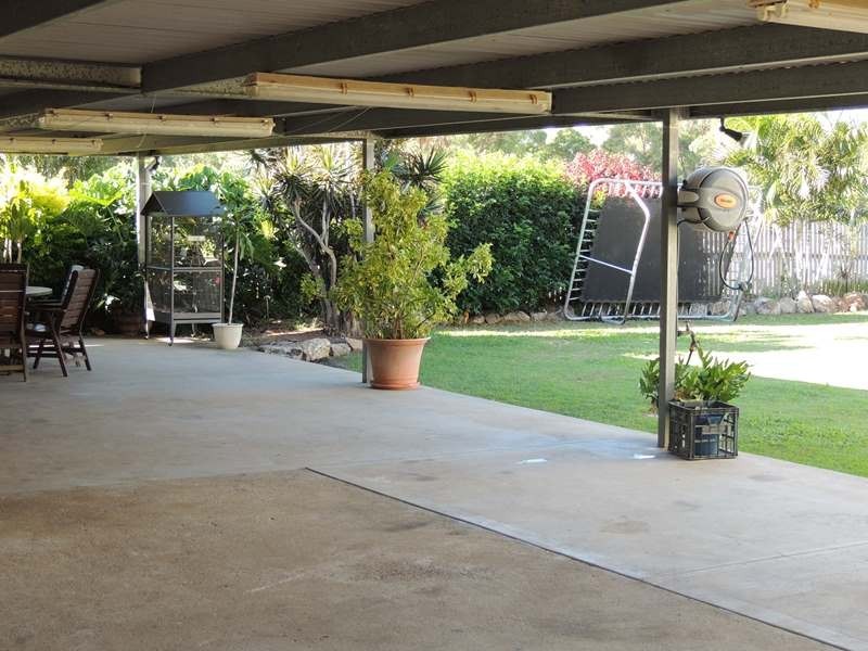 276 J Hickey Avenue, Clinton QLD 4680