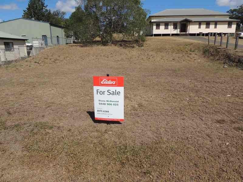 43 Raglan Street, Mount Larcom QLD 4695