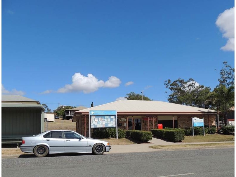 43 Raglan Street, Mount Larcom QLD 4695