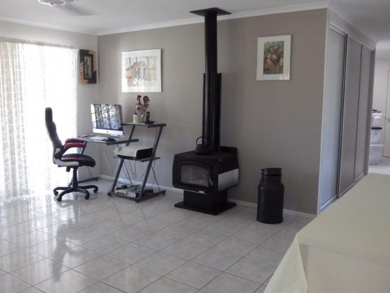 47 Koorawatha Drive, Bororen QLD 4678