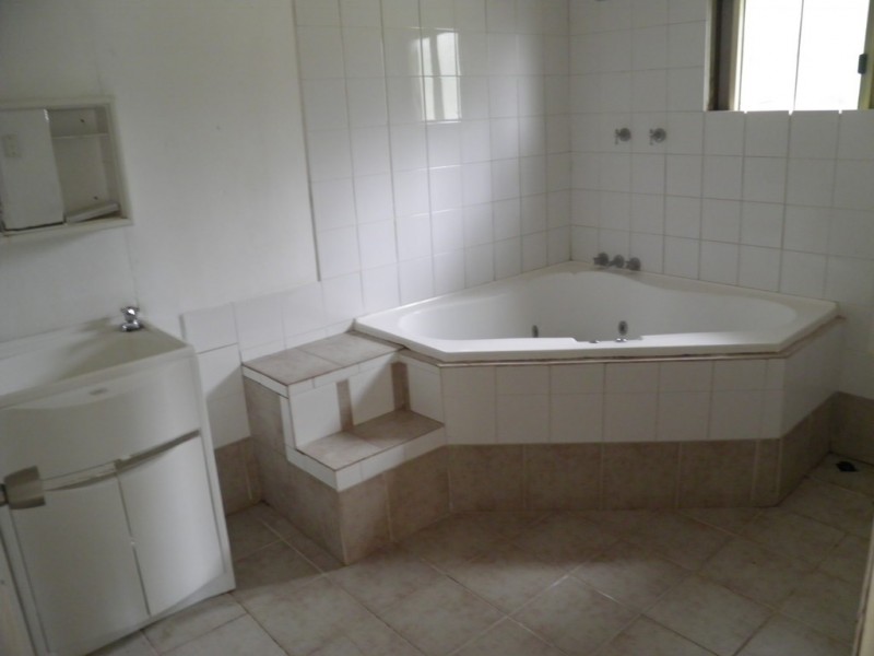 1 Pine Street, Boyne Valley QLD 4680