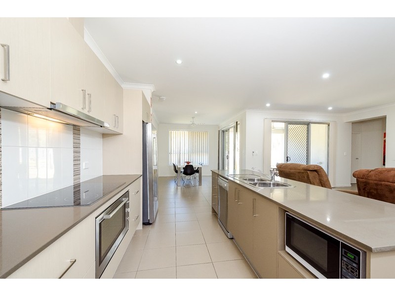 1 Thornbill Street, New Auckland QLD 4680
