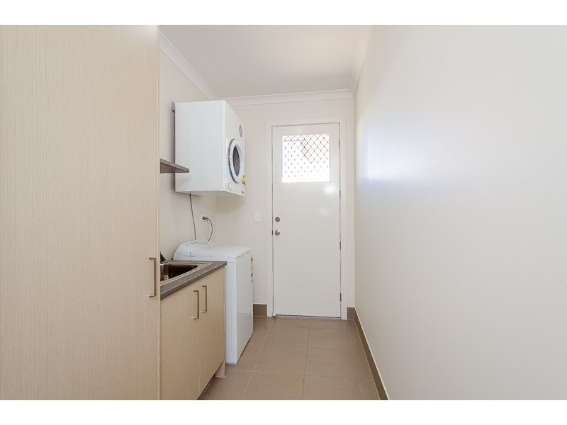 1 Thornbill Street, New Auckland QLD 4680