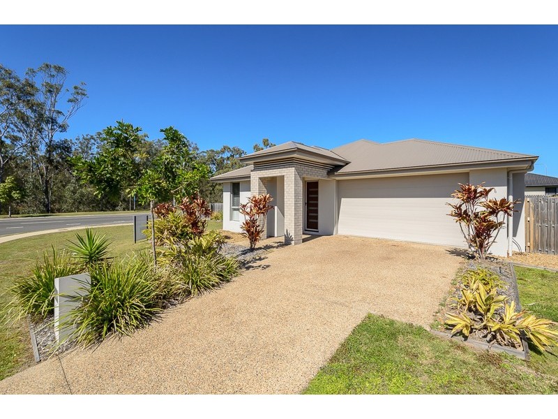1 Thornbill Street, New Auckland QLD 4680