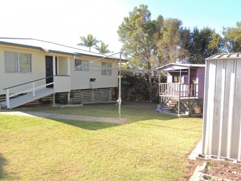 8 MARLIN STREET, Toolooa QLD 4680