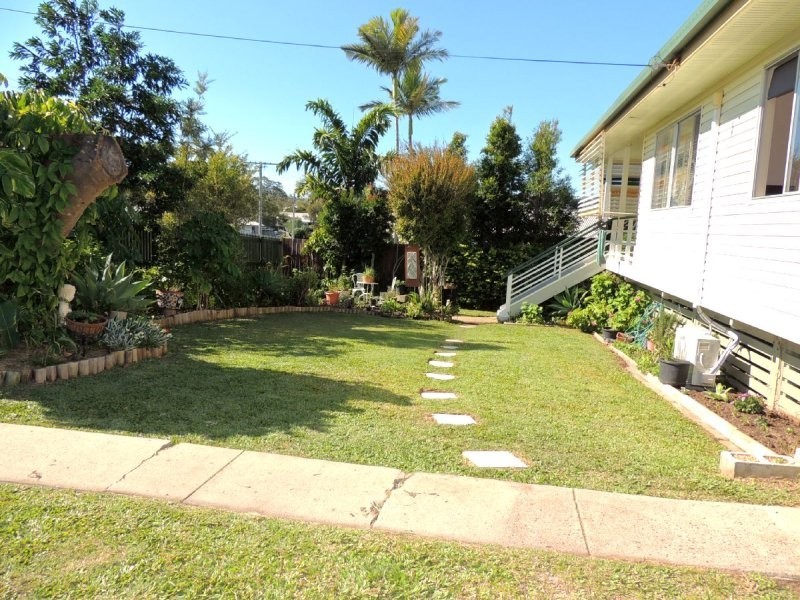 8 MARLIN STREET, Toolooa QLD 4680