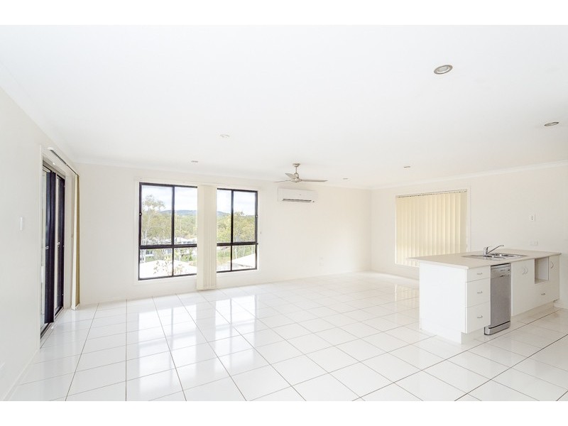 72 Victoria Avenue, Glen Eden QLD 4680