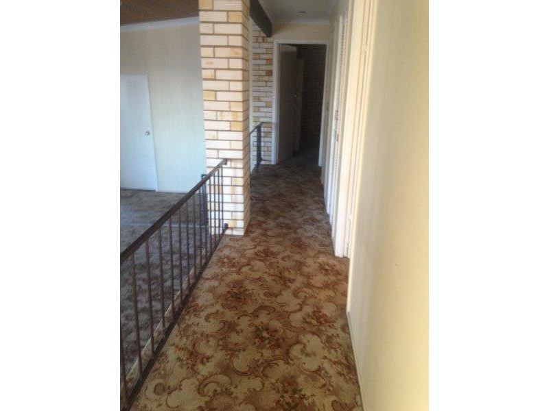 12 Aerodrome Rd, Clinton QLD 4680
