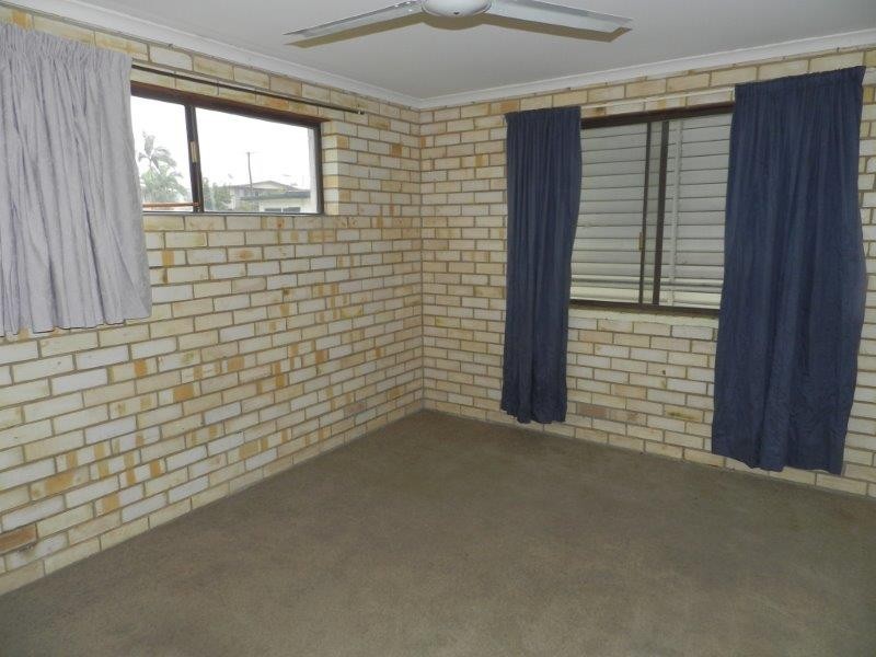 12 Aerodrome Rd, Clinton QLD 4680