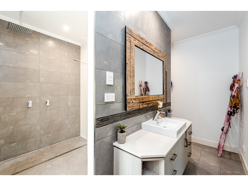 69 Chamberlain Road, Beecher QLD 4680