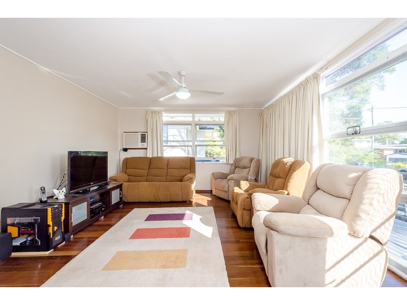 26 Wilson Street, New Auckland QLD 4680