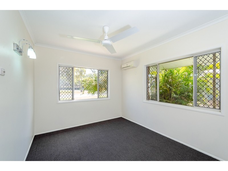4 WARD CLOSE, South Gladstone QLD 4680
