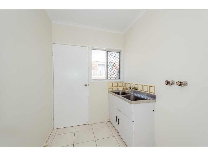 4 WARD CLOSE, South Gladstone QLD 4680