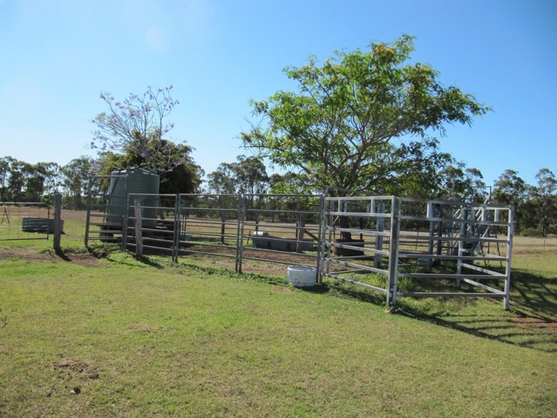 119 Dunnetts Road, Bracewell QLD 4695