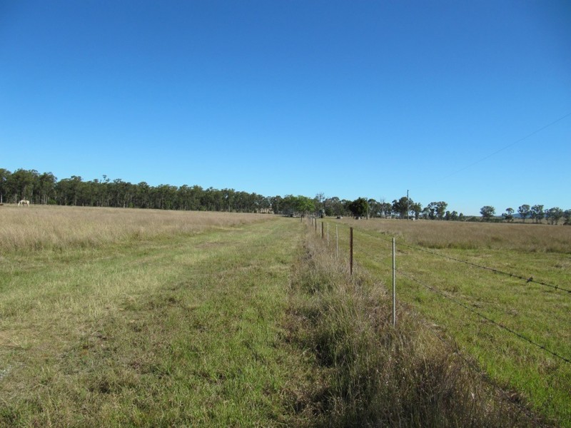 119 Dunnetts Road, Bracewell QLD 4695