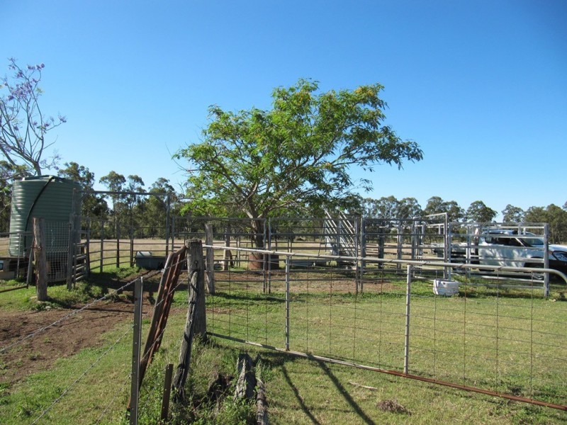 119 Dunnetts Road, Bracewell QLD 4695
