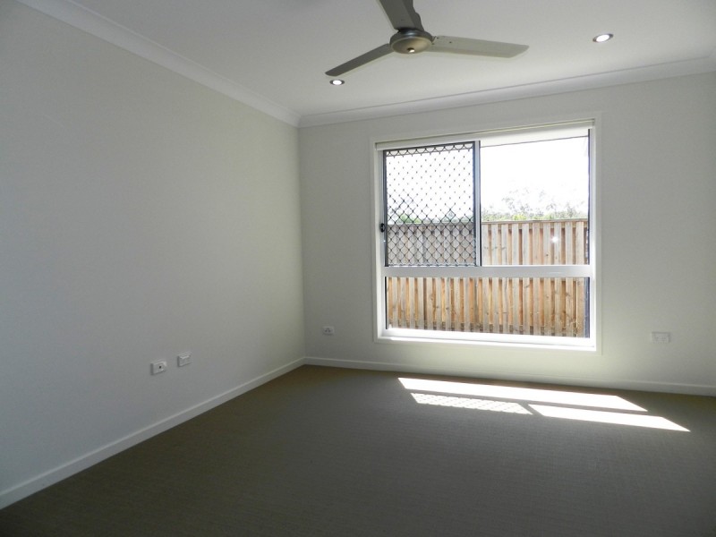 9 Lenthall Street, Boyne Island QLD 4680