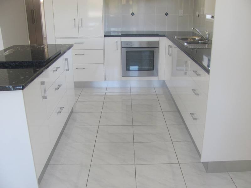 13 Bellemere Court, Boyne Island QLD 4680