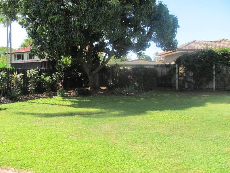 13 Bellemere Court, Boyne Island QLD 4680