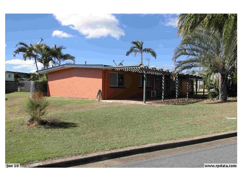 1/1 Schafer Street, Clinton QLD 4680