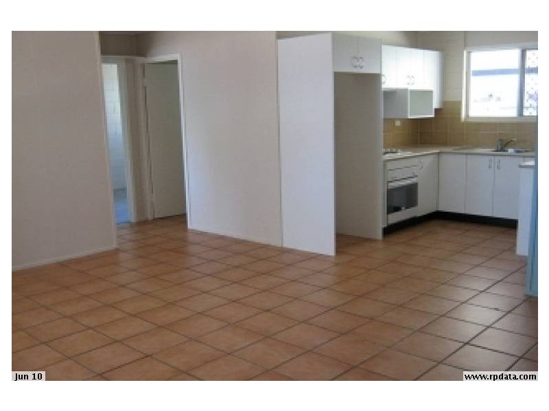 2/1 Schafer Street, Clinton QLD 4680