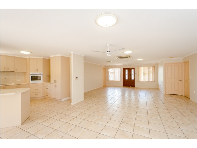 12 Dunstall Street, Clinton QLD 4680