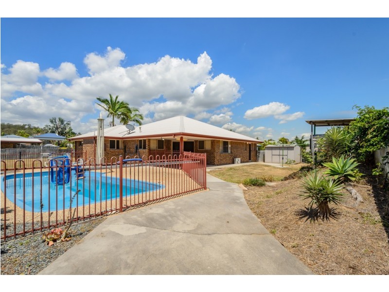 12 Dunstall Street, Clinton QLD 4680