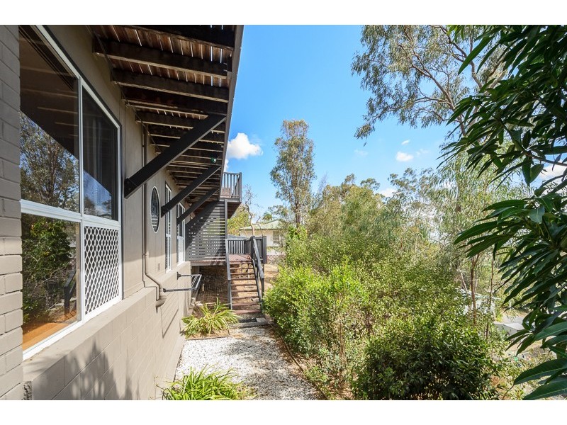 18 Rigby Crescent, West Gladstone QLD 4680