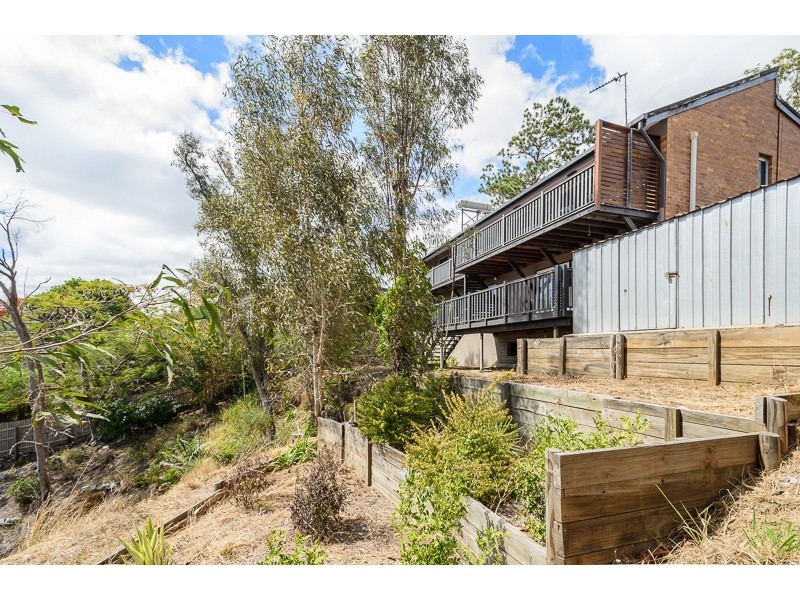 18 Rigby Crescent, West Gladstone QLD 4680