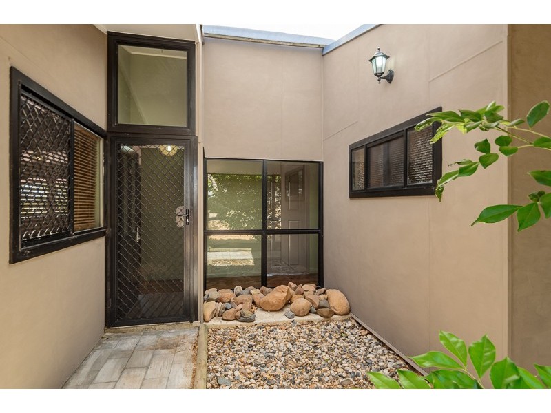 18 Rigby Crescent, West Gladstone QLD 4680