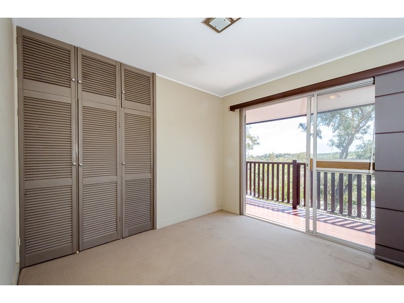 18 Rigby Crescent, West Gladstone QLD 4680