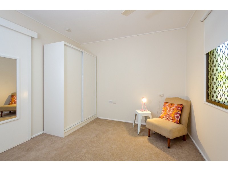 37 Wilson Street, New Auckland QLD 4680