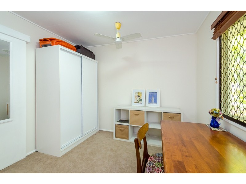 37 Wilson Street, New Auckland QLD 4680