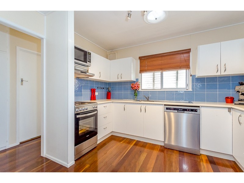 37 Wilson Street, New Auckland QLD 4680