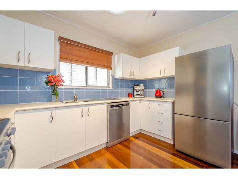 37 Wilson Street, New Auckland QLD 4680