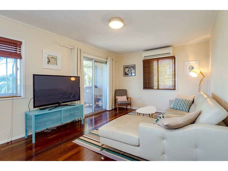 37 Wilson Street, New Auckland QLD 4680