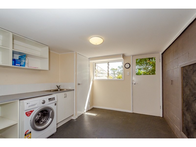 37 Wilson Street, New Auckland QLD 4680