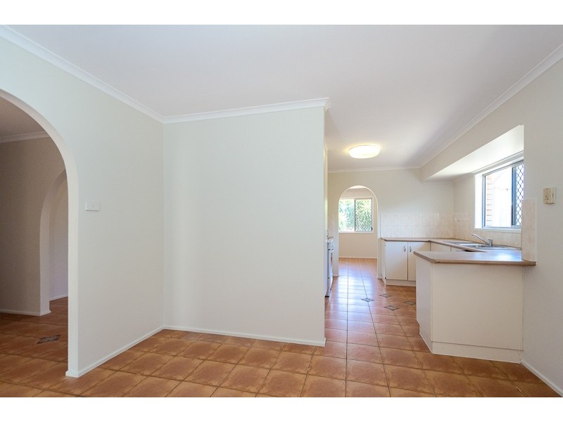 8 WITNEY STREET, Telina QLD 4680